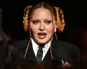 マドンナ「吸血鬼みたい」グラミー賞授賞式での“外見批判”にインスタで大激怒