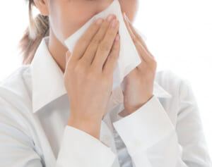 飛散ピークを前に知っておきたい「花粉症薬と相性のよくない薬＆食材」