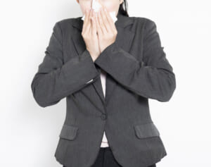 その眠気、鼻づまり「隠れ副鼻腔炎」が原因かも？専門医が教える見抜き方