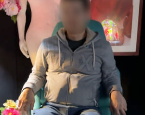 性教育YouTuber 産婦人科の検診台を揶揄で批判殺到…製造企業も「誤解を生む」とブチギレ