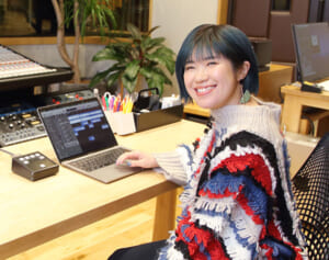 オリコン常連で中卒の作詞作曲家・岡嶋かな多さん「音楽を作って辛さも悲しさも成仏させてきた」