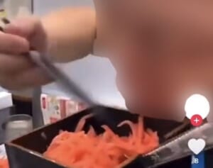 吉野家での紅生姜“直食い男”に「またか！」とネット憤怒…店は一時閉店、運営は「特定に対処」