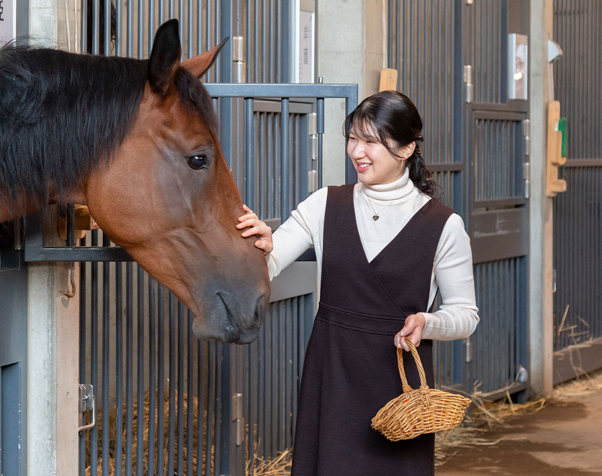 愛子さまがお世話された馬たちが繋ぐ国際親善…新任大使乗せる馬車が3年ぶり復活！