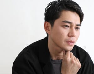 東出昌大「生活の切り売りはしない」それでも週刊誌の取材を受ける理由