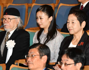 佳子さま　初の単独ご公務でも同席…少年の主張大会で結ばれた松本零士さんとの“絆”