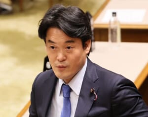 「修正しないなら法的措置」産経記者が小西議員の“編集権への介入”を告白…高市氏への“放送法圧力”追求が大ブーメラン