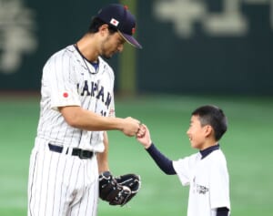 ダルビッシュは1勝ごとに10万、今永はこども食堂に200万…侍ジャパン選手が続ける「子供たちへの支援」