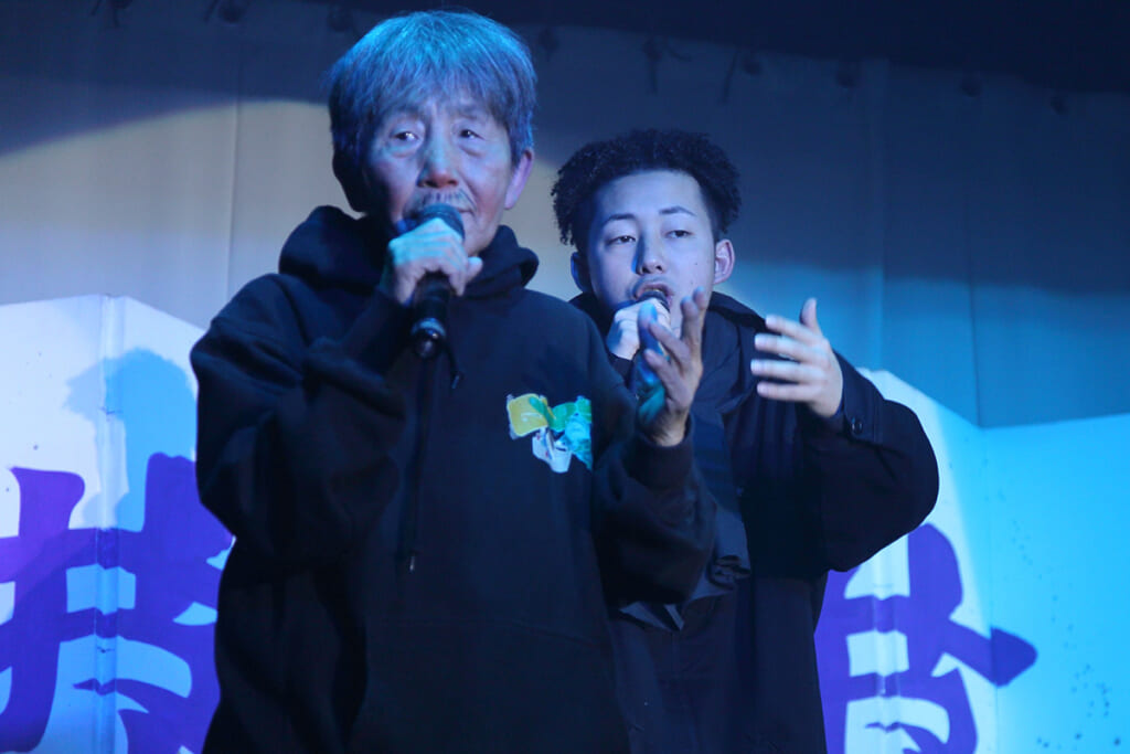 ラップ極上!寝たきり解消! 祖母と孫、年の差51歳のラップユニット・赤ちゃん婆ちゃん