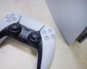「完全にザマァ案件」PS5　安定供給で転売ヤーが“在庫過剰”の因果応報…フリマサイトでは“定価割れ”商品も
