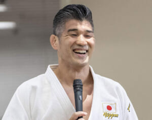 「もう誰も信じられない」井上康生“人妻ホテル密会”報道で問われる『イクメンオブザイヤー』の意義　昨年もryuchell離婚で物議