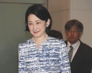 宮内庁広報室トップに警察庁の“スパイハンター”が就任…専門家が懸念する「情報統制」