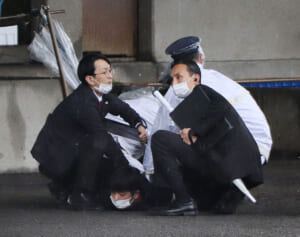 「減刑署名書いたやつ反省しろ」首相狙う“テロ事件”再来で“山上擁護”への高まる警鐘「賛美・英雄視した結果」