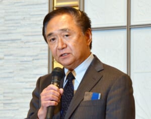 “11年不倫”の黒岩知事　子供2人、孫もいるのに…卑猥メール公開で広がる家族への心配