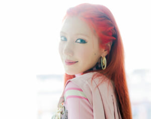 仲里依紗「奇抜オレンジ髪は私に戻るため。夫は何も言わない」