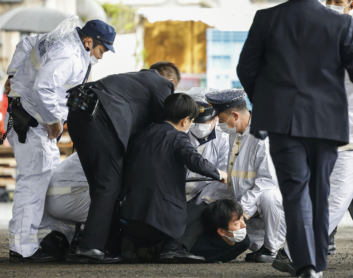 「支持率上げの仕込みかも」参政党役員が岸田首相狙った爆発事件に“ヤラセ”指摘も「恥を知るべき」「不謹慎」と批判殺到