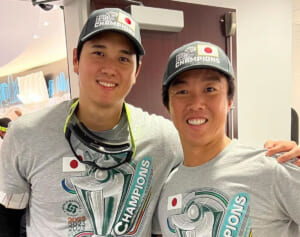 「頼んだぞ、翔平！」ブルペン捕手・鶴岡慎也さんが明かす侍ジャパンの優勝までの軌跡