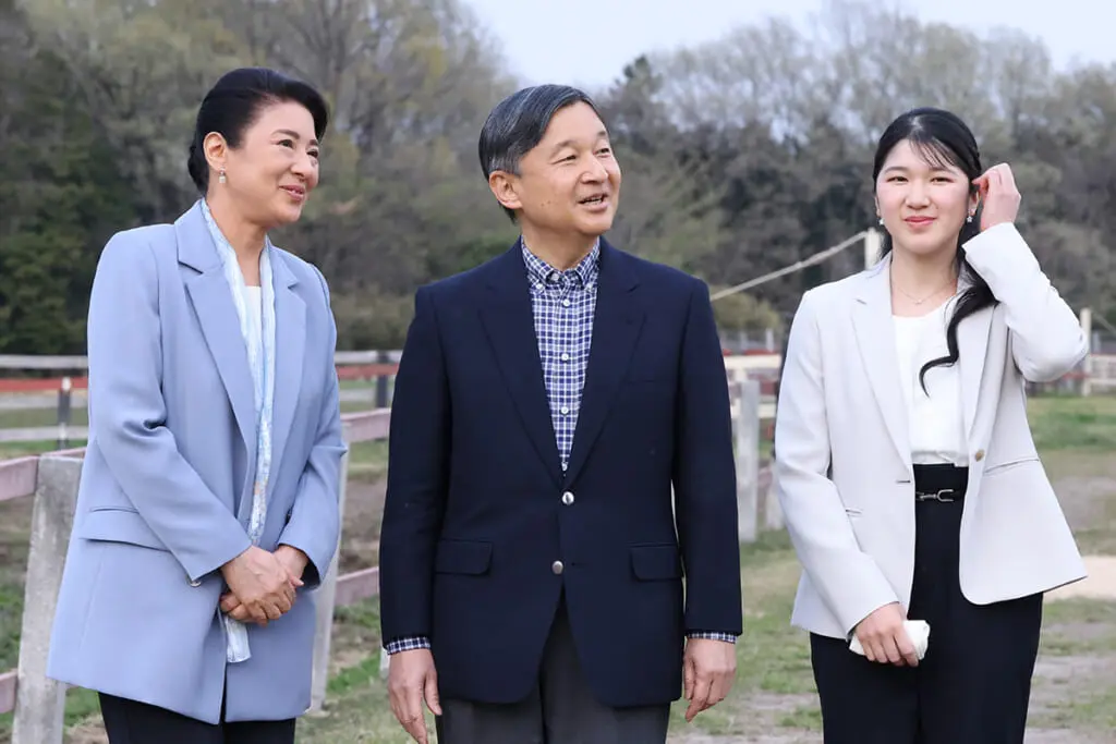 愛子さま 大学内でSPが8人に増加の厳戒体制…相次ぐ“テロ”の懸念に警備  