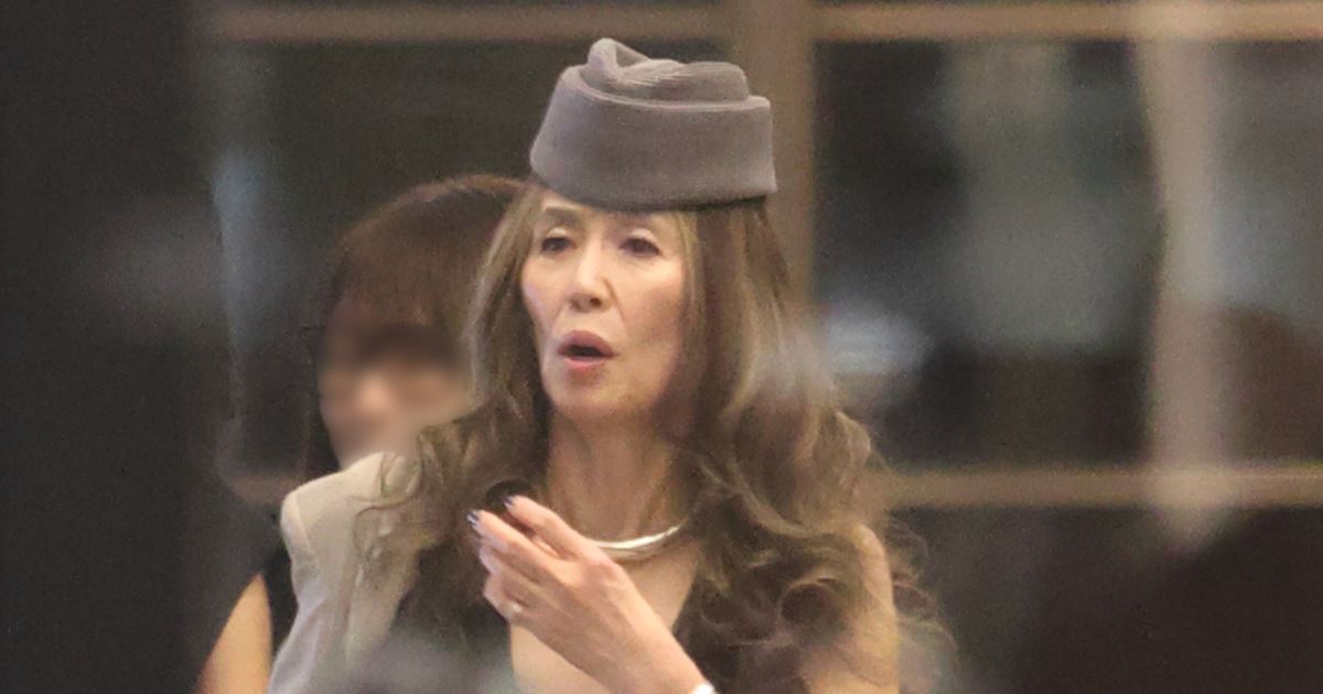 ブラウン！萬田久子さんご愛用ブルガリスネイク BVLGARI - ブラウン様専用！萬田久子さんご愛用ブルガリスネイクの通販