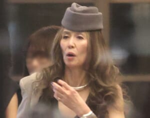 萬田久子の超ゴージャス女子会目撃撮！ブルガリホテルで「SATC」風