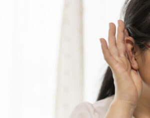 神経が張り巡らされた箇所を簡単ケア「耳ギョーザマッサージ」でリラックス