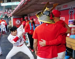 大谷翔平　盛り上げ上手も継承!? 母親の同級生明かす「学ラン姿で応援団」の高校時代