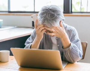 手数料で2000万円中抜き、元本半減…銀行が勧めた”安全”投資で老後資金消滅！実例5