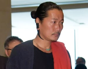 「真っ直ぐで涙が出た」キャンドル・ジュン氏　会見の“妻子を守る”誠実姿勢に広がる感動