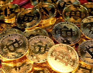 出会い系サイトで知り合った男性が結婚……殺し屋に“妻殺し”を依頼した女が逮捕