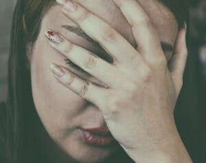 「実は兄が父親だった」娘に真実をどう伝えるべき？　母親の人生相談が話題に