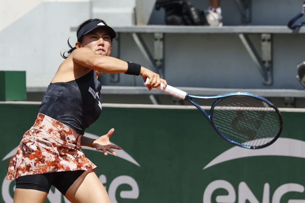 「スポーツマンシップの欠片もない」加藤未唯の失格を“告げ口”した相手選手に非難殺到…テニス界の大御所も苦言