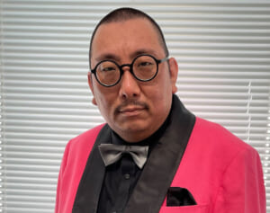 「スベるもウケるも全部1人がいい」話題のピン芸人・街裏ぴんくが語った“漫談”への覚悟