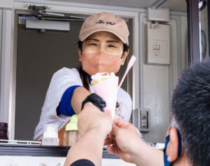 子ども3人ママが末期がん告知で一念発起　余命2カ月を超えて走り続けるキッチンカー