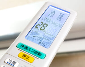 体当たり家電ライター・藤山哲人さんが徹底チェック　夏のエアコン電気代を「2000円お得」にする節電対策