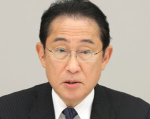 岸田首相“ごまかし”骨太の方針で50代世帯は社会保険料年4万7千円増！