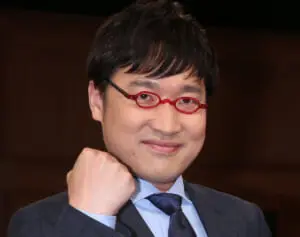 「普通にイケオジ」山里亮太　“別人級”姿にネット衝撃…目撃していた妻・蒼井優と結婚直後の”ノーメガネ”なデレデレデート姿