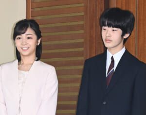 悠仁さま　同世代との懇談で懸念された“無表情”ぶり…側近退任説まで浮上する秋篠宮家の混迷