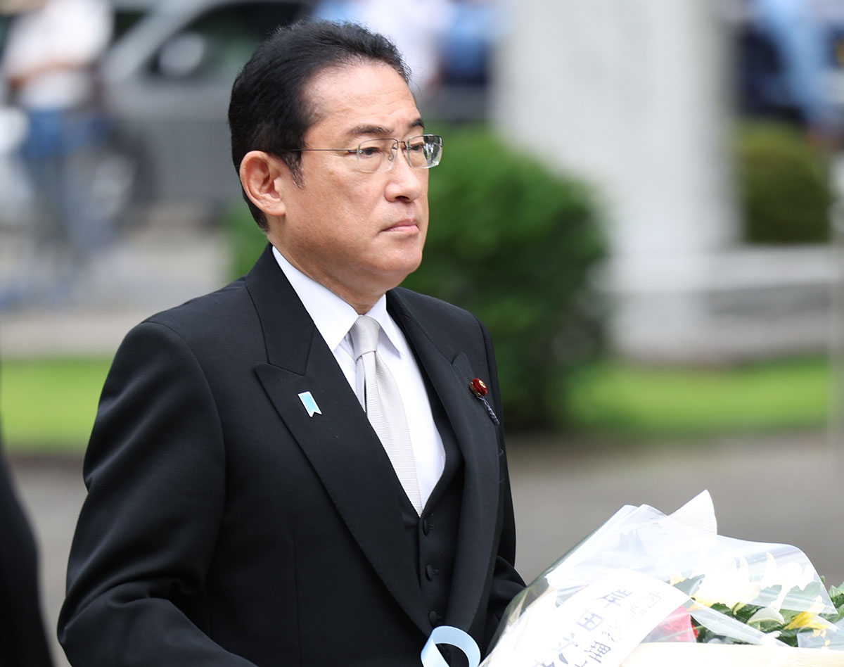 「コピペ文章」「話す力もない」岸田首相　戦没者追悼式の式辞が前年とほぼ同じ…吹き荒れる批判