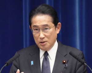 岸田首相 相次ぐマイナカードトラブルを陳謝も「進め方に瑕疵はない」