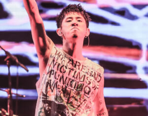 「俺は日本のメディアも政府も信じない」ワンオクTaka がインスタグラムに“意味深”投稿…ファンからは不安の声