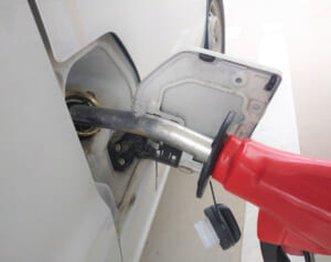 税がなければガソリン価格は112円に！価格の4割が税金　「法的根拠不明」の二重課税の現状を税理士が解説