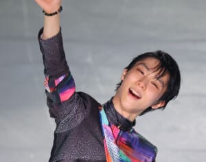 羽生結弦　浮上した8歳年上妻はSNS削除で痕跡を消去…ファンの理想守る徹底したプロ彼女ぶり