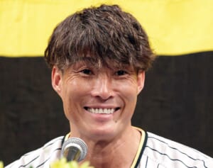 「天然すぎてオモロいwww」阪神OB・糸井嘉男　解説中の“まさかの発言”にネット大爆笑、実況アナも即ツッコミ