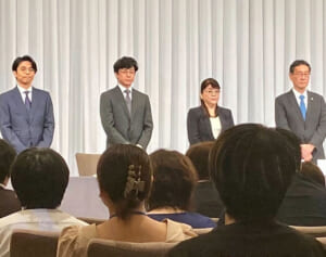 「やっぱり涙が出るね」大野智が描いたジャニー氏の肖像画が撤去…騒動に沈黙も過去に語っていた“作品への思い”