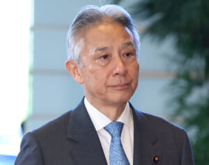 《文科大臣は「お手伝い」役ではない》新文科相に就任の盛山氏「正直、名案はない」回答に批判殺到