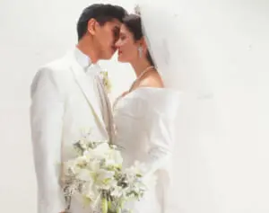 川﨑麻世＆カイヤ離婚成立…本誌が報じた33年前の“純白純真”ウェディング写真「衣装は100万円、ティアラは時価3千万円」