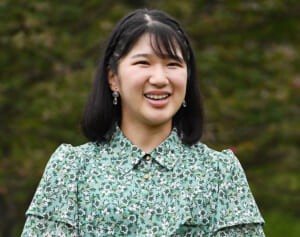 愛子さまの将来がより不安定に「麻生vs.萩生田」で混迷深まる「皇位継承論議」