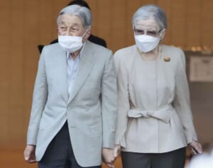 美智子さまを襲うネットの中傷誹謗…30年前のバッシングでは知人に悲痛告白「試練にも意味がある」