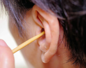 「耳かき」「鼻ほじり」で認知症!?　実は危険なNG習慣