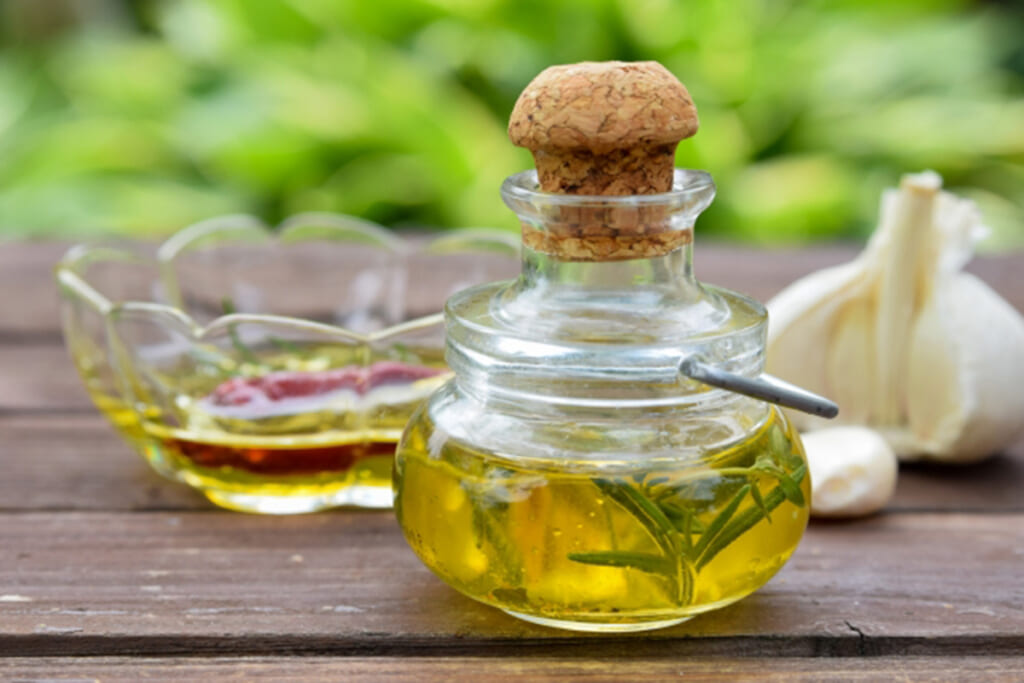 認知症予防に「にんにく油」1日1さじで脳の血流がアップ!