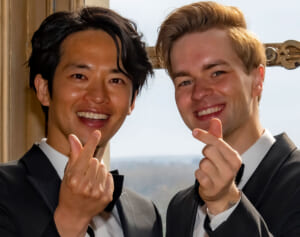 床バレエで人気の“美尻王子”が同性婚！〈3〉フランスで婚姻届けを提出し正式な結婚カップルに。新婚番組出演で思うこと